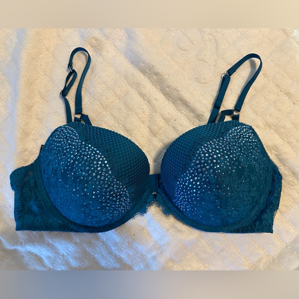 Victoria’s Secret bra 38C teal padded sequins, like new